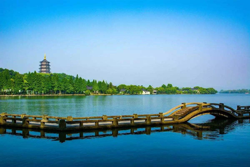 網(wǎng)站建設(shè)不可圖便宜要用模板網(wǎng)站(圖1)