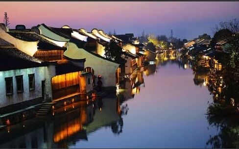 網(wǎng)站建設(shè)公司與廣告設(shè)計(jì)公司的PK(圖1)